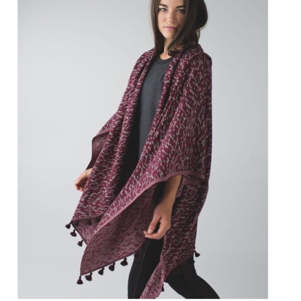 Lululemon Sun to Moon Wrap/Scarf